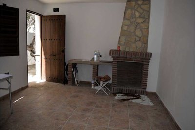 219-village-house-for-sale-in-vinuela-5-large