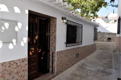 288-village-house-for-sale-in-vinuela-5-large