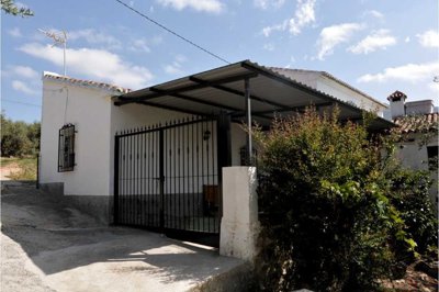 321-villa-for-sale-in-vinuela-2-large