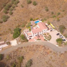 1164-villa-for-sale-in-canillas-de-aceituno-3