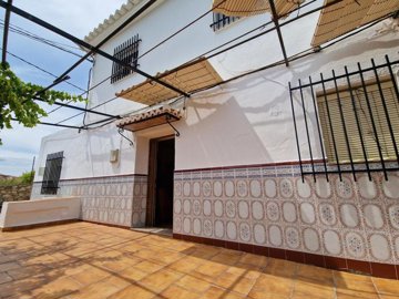 1203-village-house-for-sale-in-puente-don-man