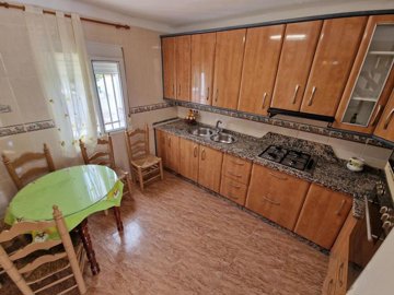 1203-village-house-for-sale-in-puente-don-man