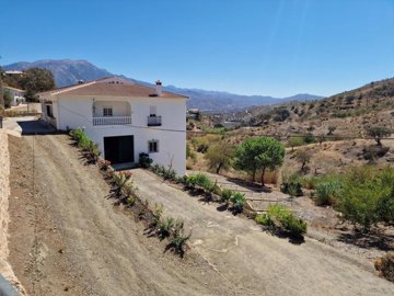 1224-villa-for-sale-in-los-romanes-39360-larg