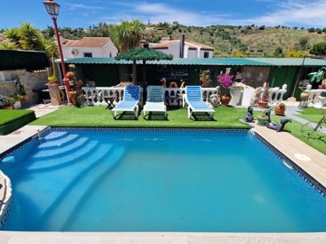 1282-villa-for-sale-in-vinuela-42689-large