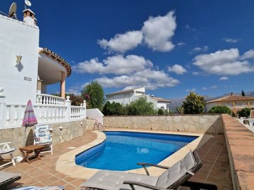 1304-villa-for-sale-in-vinuela-43746-large