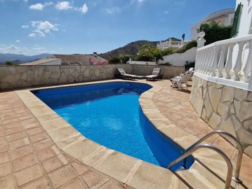 1304-villa-for-sale-in-vinuela-43750-large