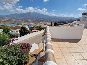 1304-villa-for-sale-in-vinuela-43755-large