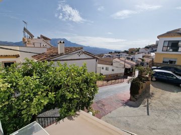 1317-village-house-for-sale-in-vinuela-44379-