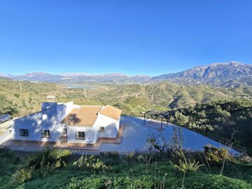 1331-villa-for-sale-in-vinuela-45233-large