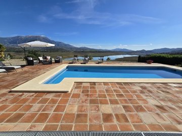 1339-villa-for-sale-in-vinuela-45766-large