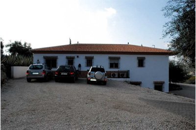 222-villa-for-sale-in-vinuela-2-large