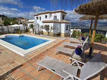 1343-villa-for-sale-in-vinuela-45998-large