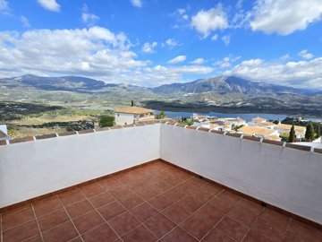 1343-villa-for-sale-in-vinuela-45991-large