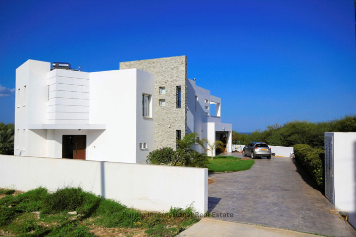 Image No.1-5 Bed Villa for sale