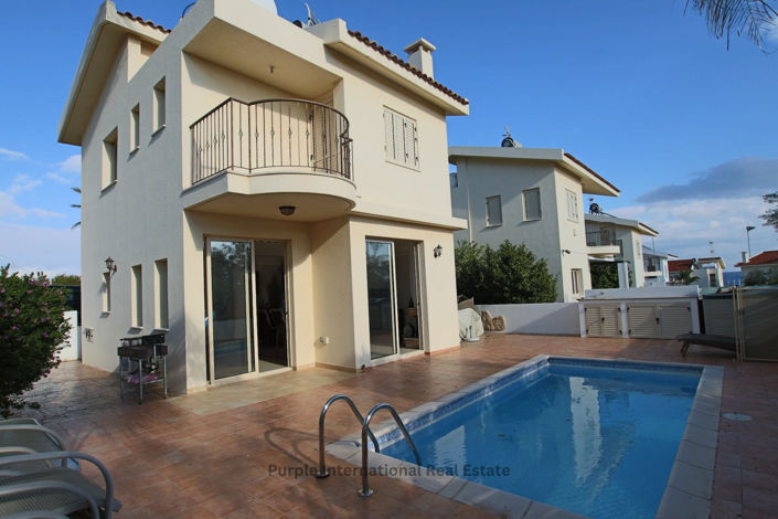 Image No.1-2 Bed Villa for sale