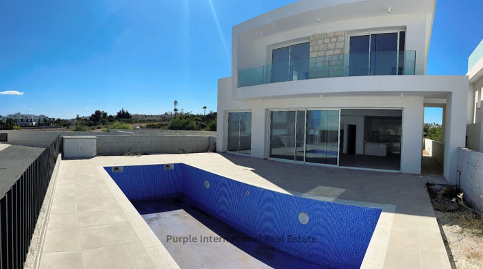 Image No.1-3 Bed Villa for sale