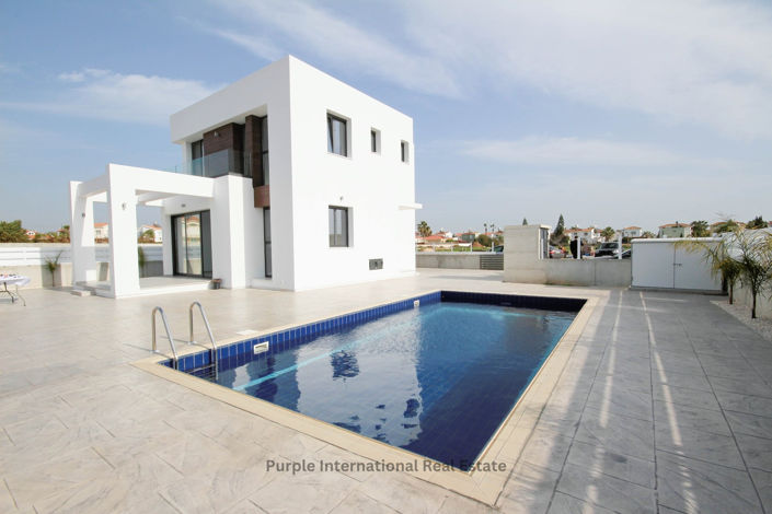 Image No.1-3 Bed Villa for sale