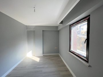 Interior 10