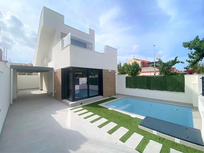 Image No.1-4 Bed House/Villa for sale