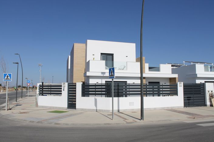 Image No.1-3 Bed House/Villa for sale