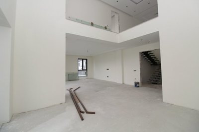 Interior 3