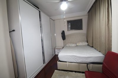 Interior 12