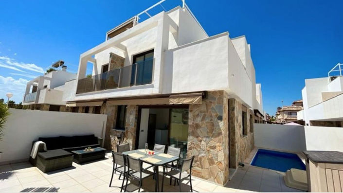 Image No.1-3 Bed Villa for sale