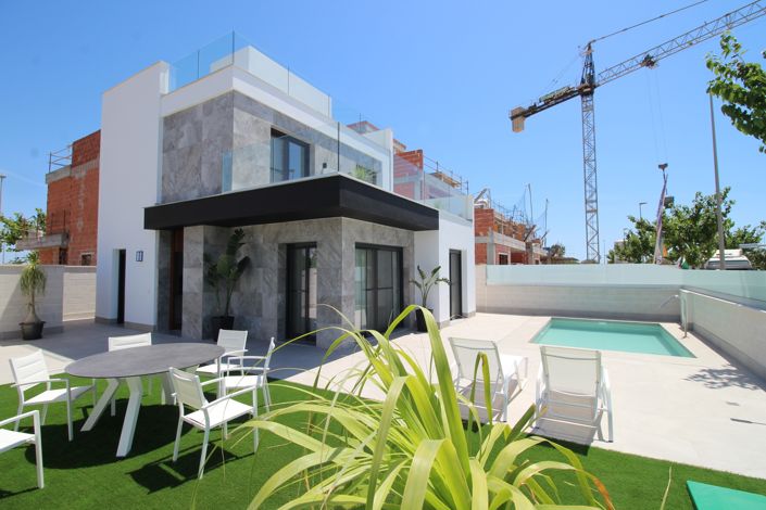 Image No.1-3 Bed Villa for sale