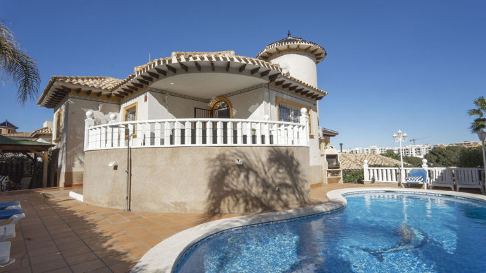 Image No.1-4 Bed Villa for sale