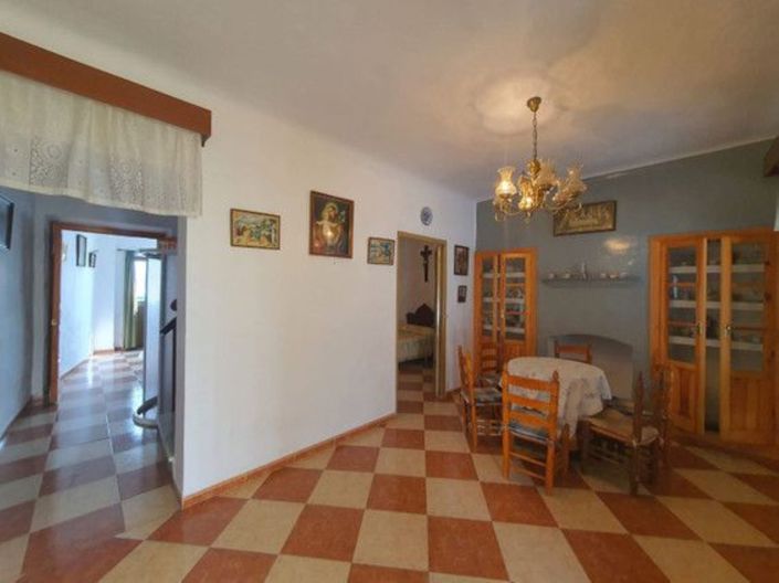 Image No.1-4 Bed Villa for sale