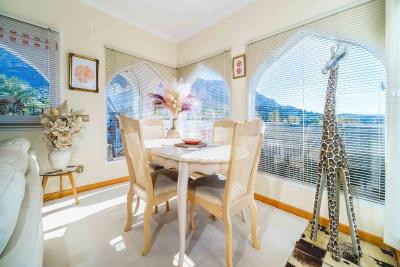 apartment-for-sale-in-denia-dining-room