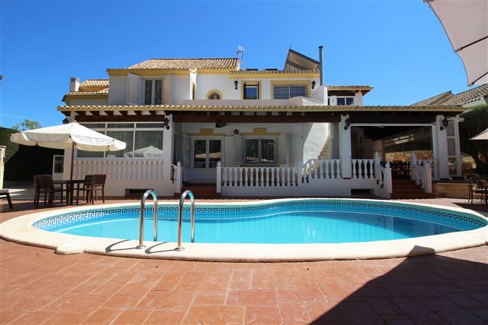 Image No.1-5 Bed Villa for sale