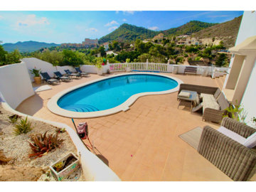 8613luxury4bedroomvillainlamangaclub221024155