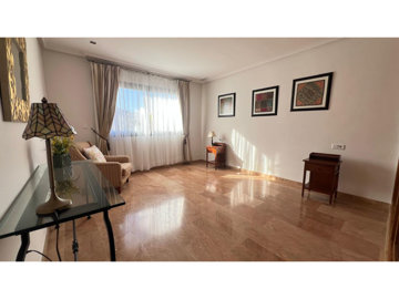 9252spacious3bedroom3bathroomluxuryapartmenti