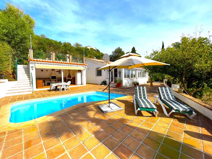 Image No.1-3 Bed Villa for sale