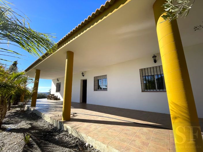 Image No.1-3 Bed Villa for sale