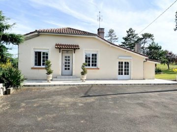 1 - Vic-Fezensac, House