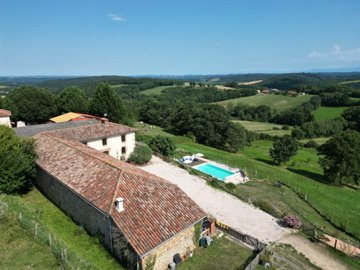 maison-ancienne-13-pieces-boulogne-sur-gesse-