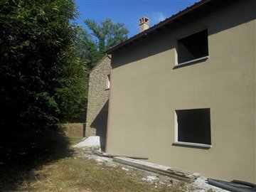 bagni-di-lucca-house-for-sale-with-terrace-8-