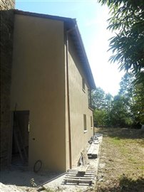 bagni-di-lucca-house-for-sale-with-terrace-16