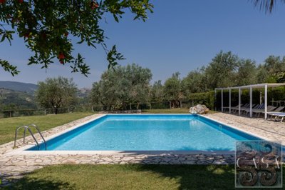 agriturismo-for-sale-near-san-gimignano-tusca