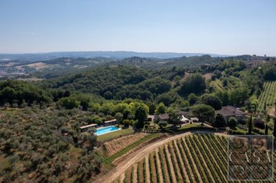 agriturismo-for-sale-near-san-gimignano-tusca