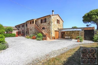 farmhousr-for-sale-near-suvereto-4