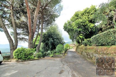 hotel-for-sale-in-the-hills-of-lucca-tuscany-