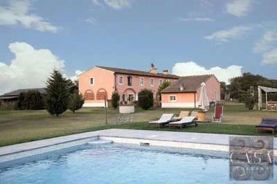 villa-with-pool-for-sale-near-altopascio-tusc