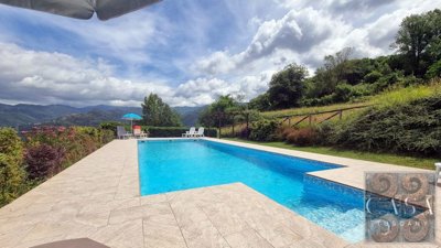 house-with-pool-and-views-for-sale-in-garfagn