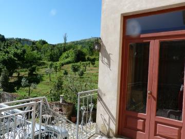 Casa-Santini-entrance-to-main-apartment