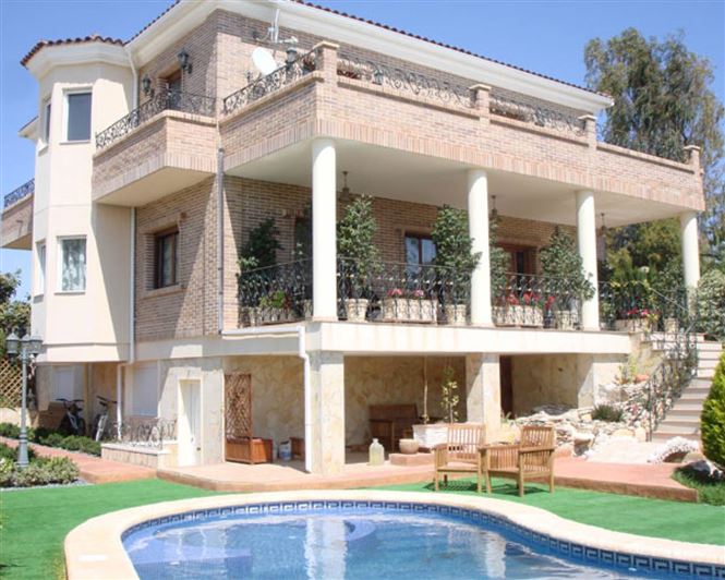 Image No.1-5 Bed Villa for sale