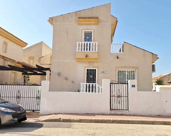 Image No.1-3 Bed Villa for sale