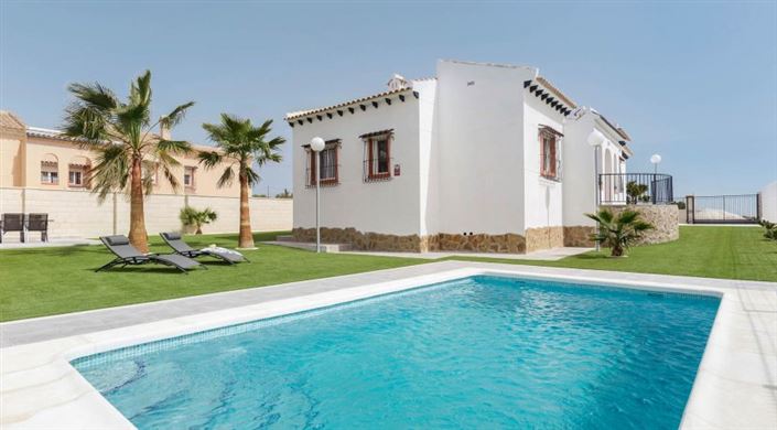 Image No.1-3 Bed Villa for sale